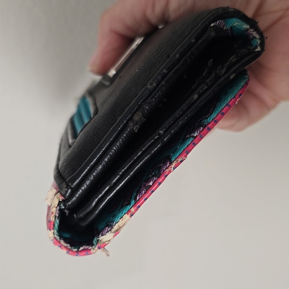 R2D2 Loungefly Wallet - Picture 6 of 10